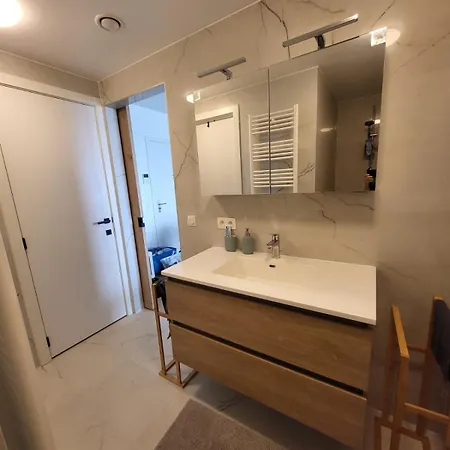 Skytower One - 14th Floor - Splendid Harbour & Sea View Апартаменты